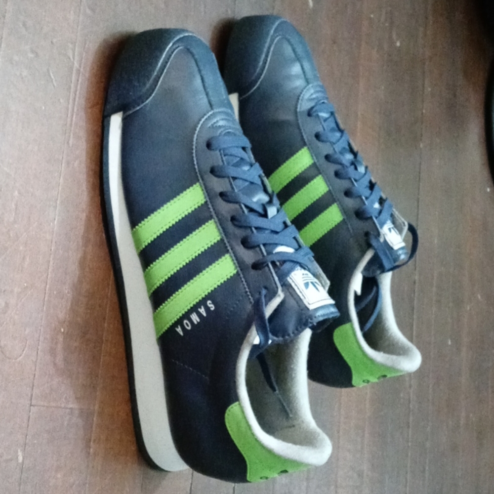 Shoes - Picture 3 of 5